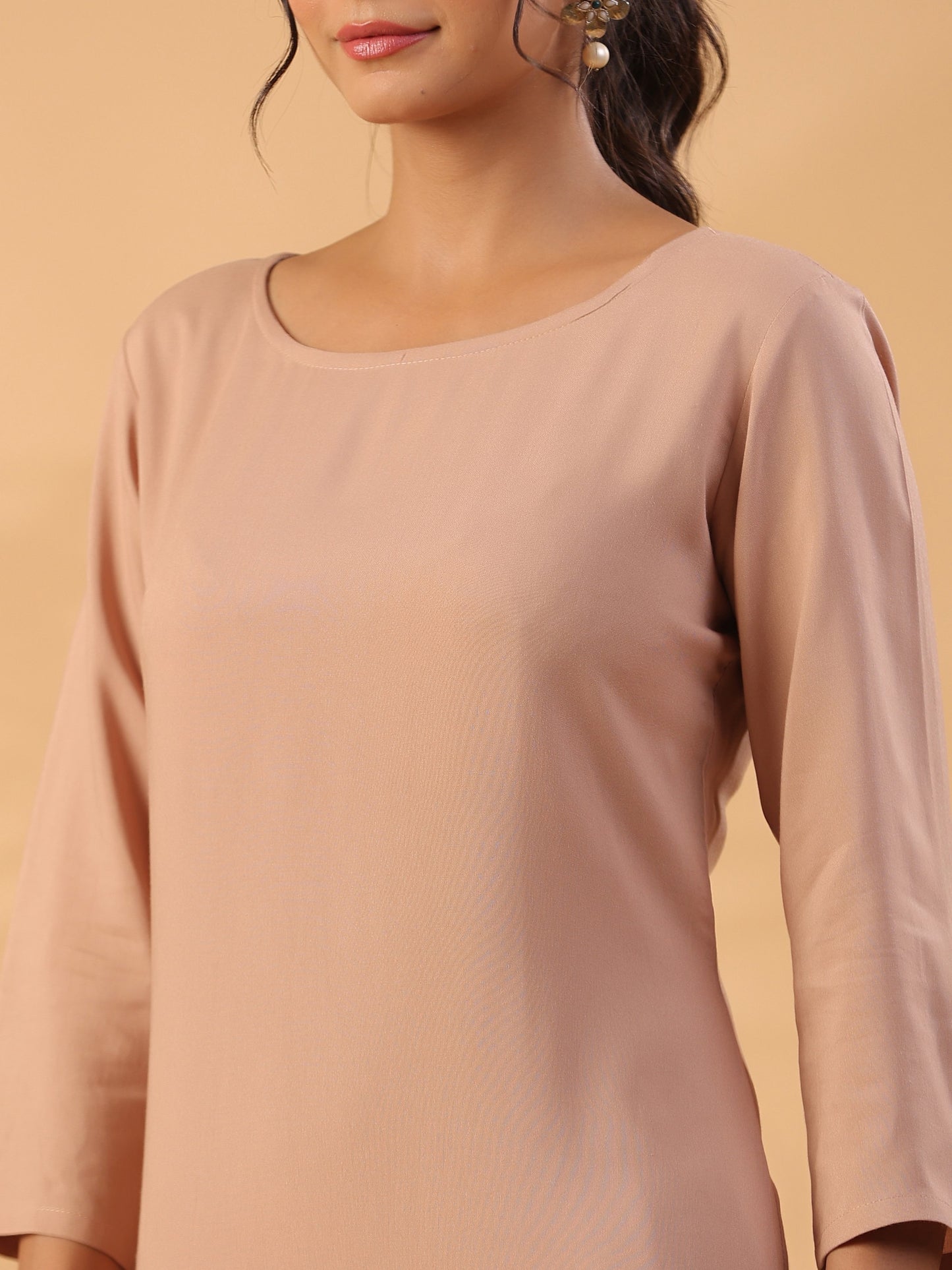 Peach Round Neck Straight Kurta With Trouser